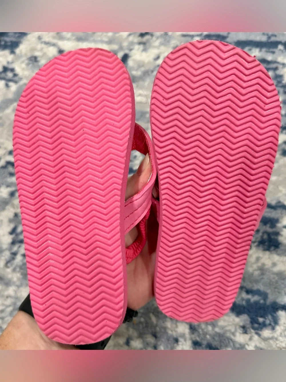 OshKosh B'gosh Girls' Pink to Yellow Ombre Flip Flop Sandals